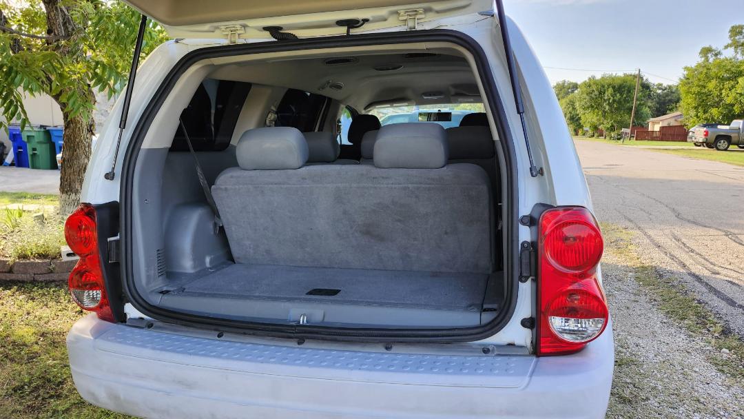 Dodge Durango, Trunk Space